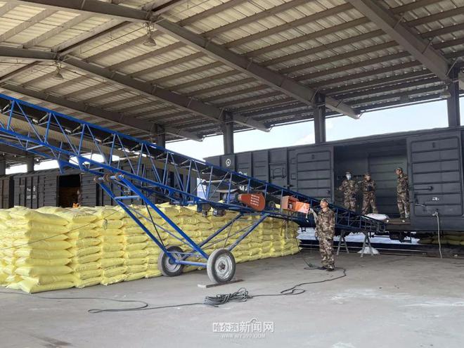 春耕物资随到随运｜哈铁多举措保障化肥运输K8国际入口(图1)