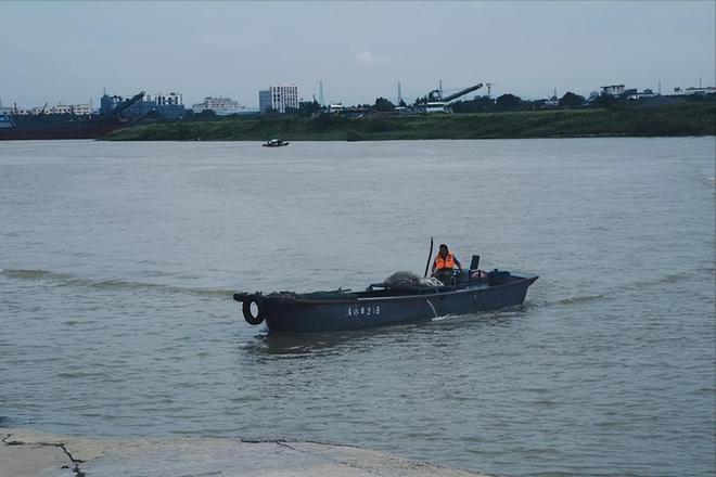 2024年预言：春夏遭淹没秋冬流不通南方暴雨？预言应验了？(图4)