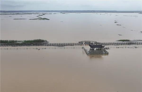 暴雨封航！长江2024年第1号洪水形成！广东、广西多地航道管制！