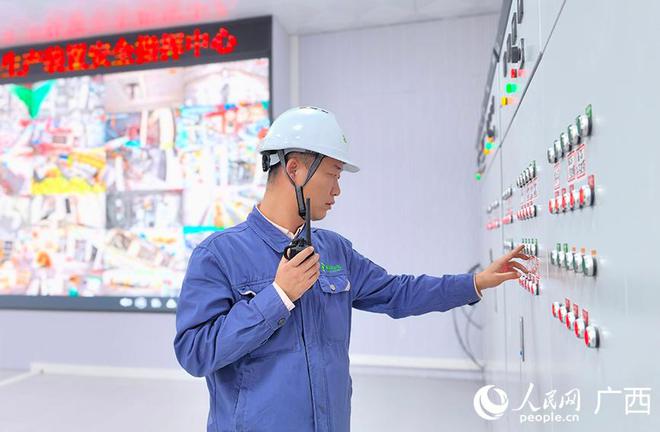 助力春耕备耕广西兴业这栋百米高塔每天生产化肥1600吨